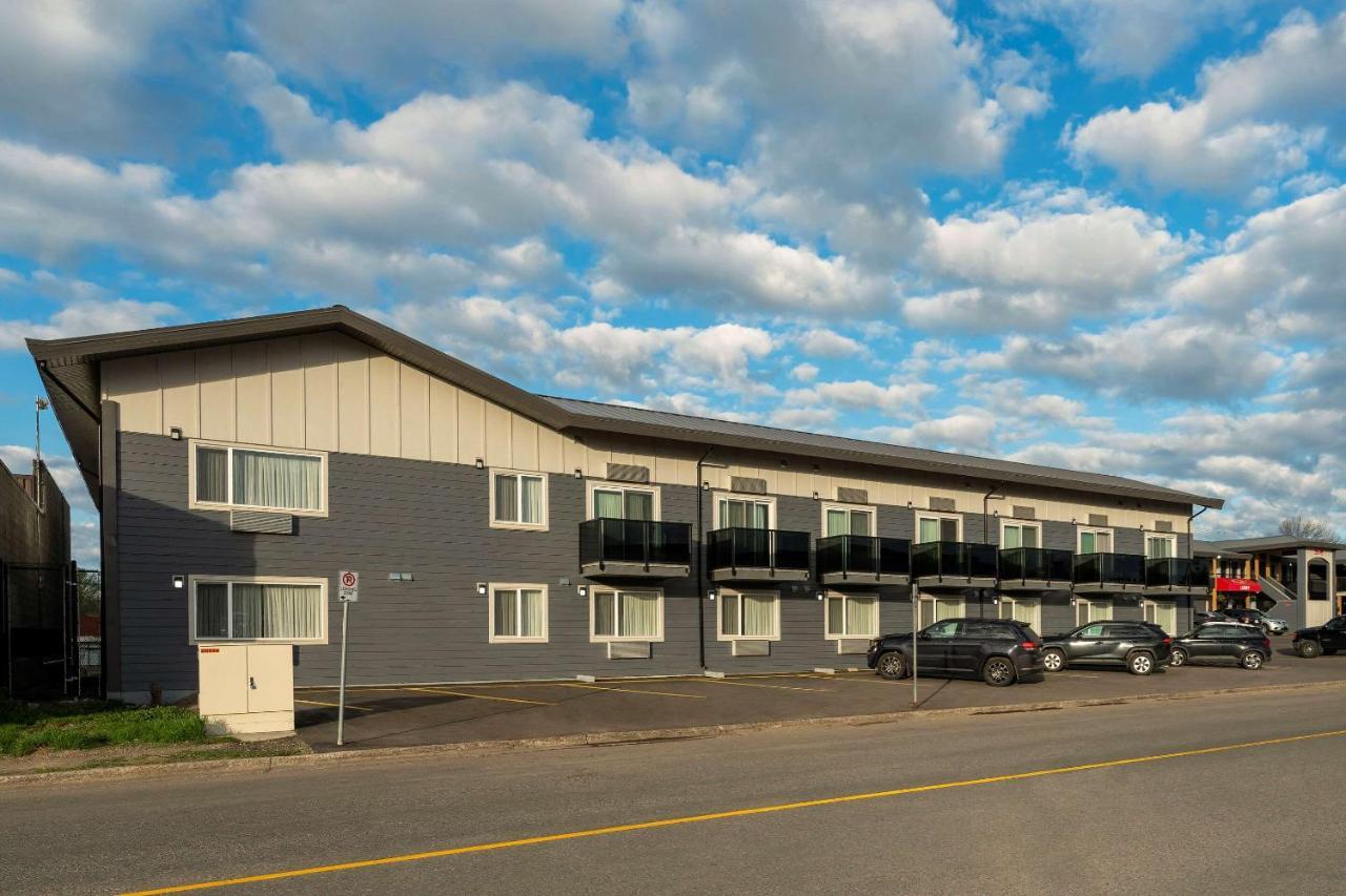 Econo Lodge Prince George Exterior photo