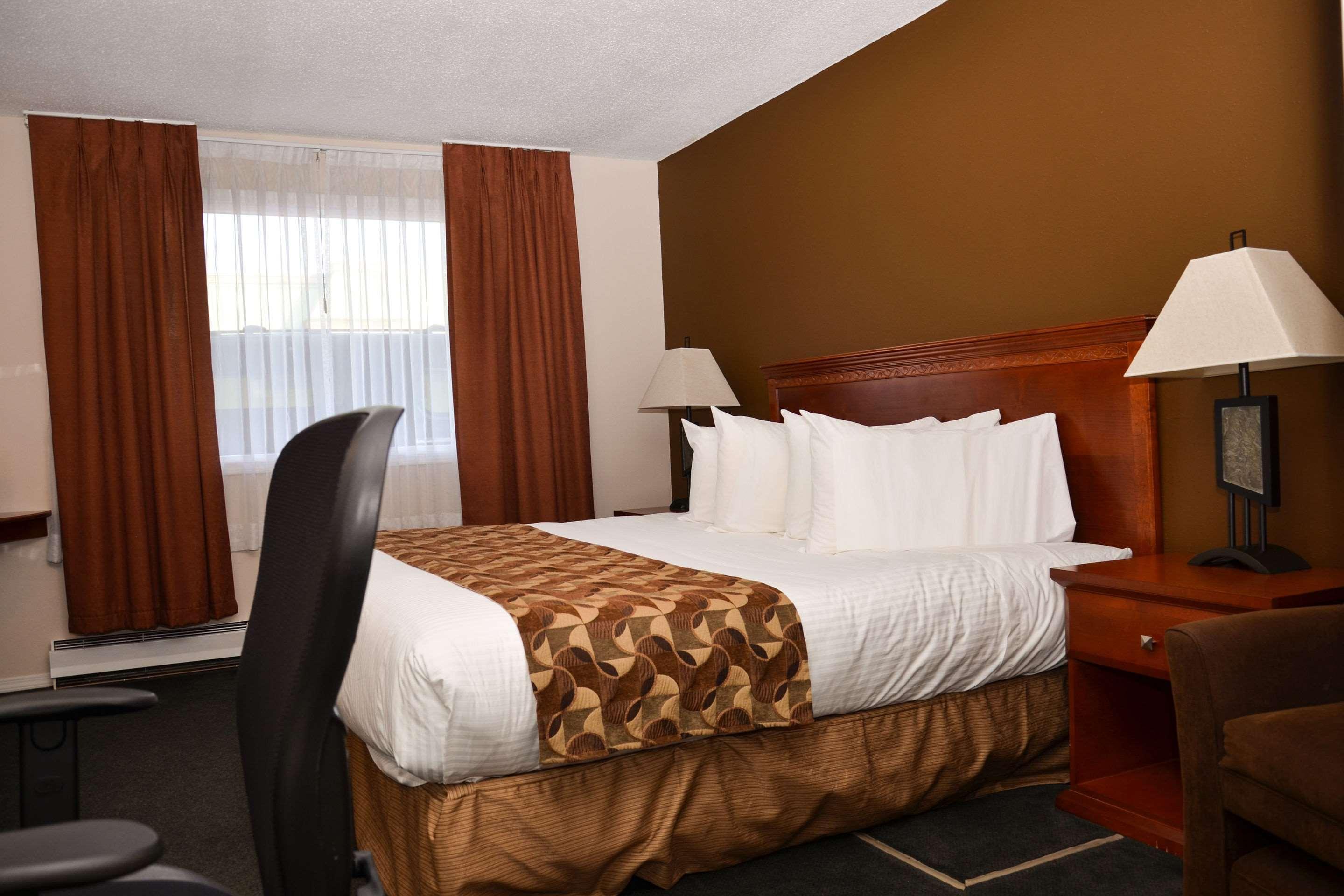 Econo Lodge Prince George Exterior photo