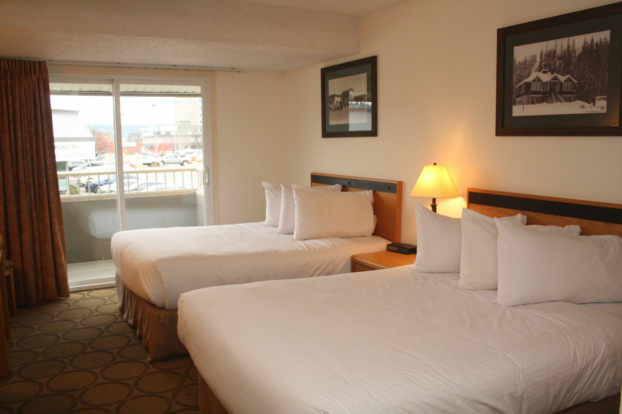 Econo Lodge Prince George Exterior photo